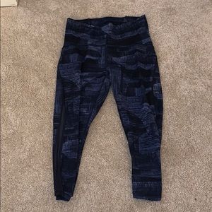 Lululemon Cropped Legging